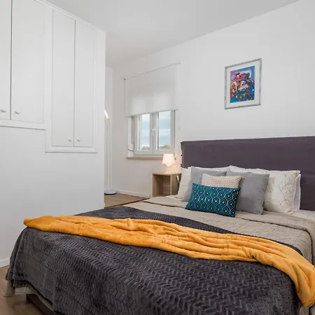 Charming Bako A2 Apartment