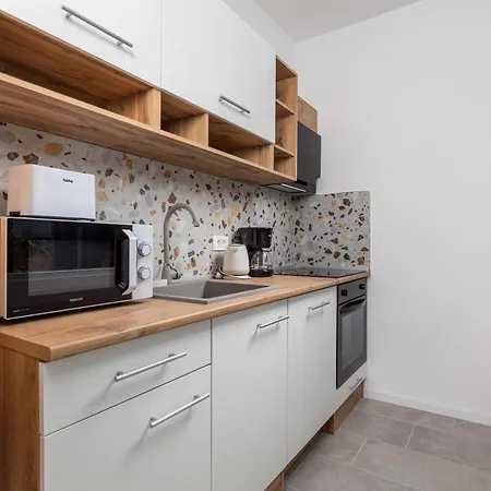 Charming Bako A2 * روفينج